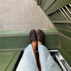 White Mountain chocolate Brown Leather Boston clogs sz 9